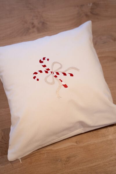 Cream Cushion 'Candy Cane'