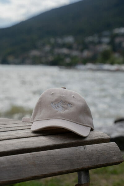 Up in the mountains Cap